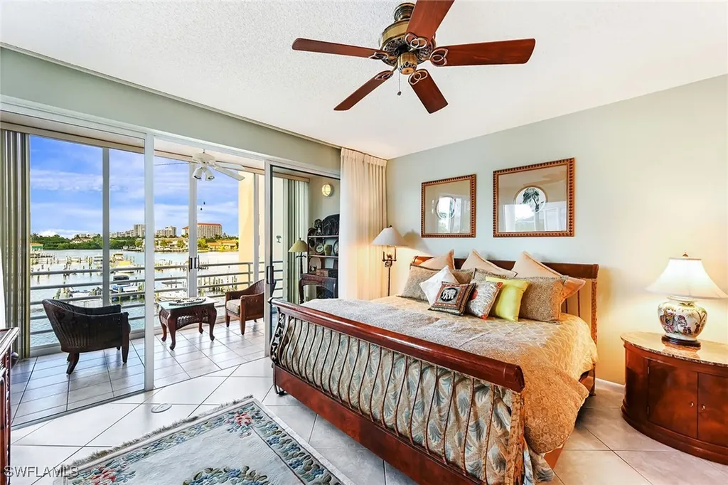 4560 Gulf Shore Boulevard N Naples FL 34103