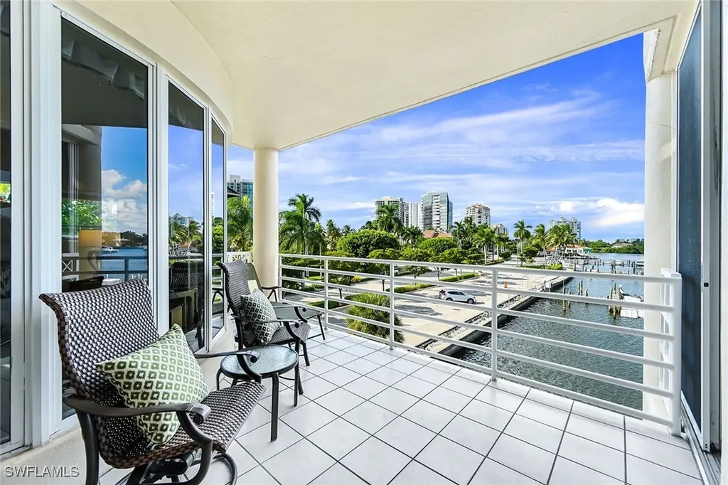 4560 Gulf Shore Boulevard N Naples FL 34103