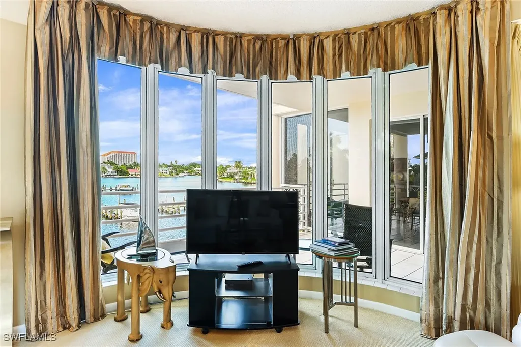 4560 Gulf Shore Boulevard N Naples FL 34103