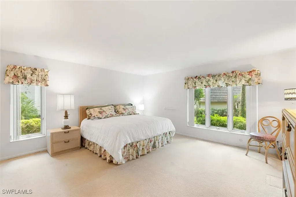 105 Clubhouse Lane Naples FL 34105