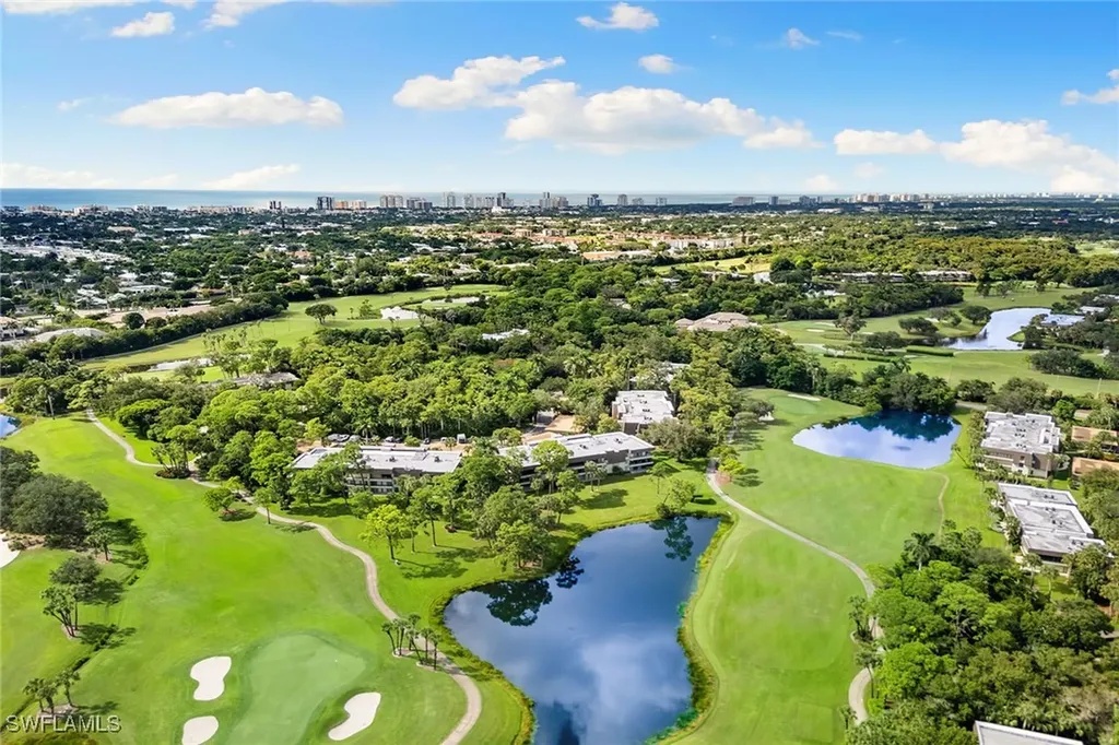 105 Clubhouse Lane Naples FL 34105