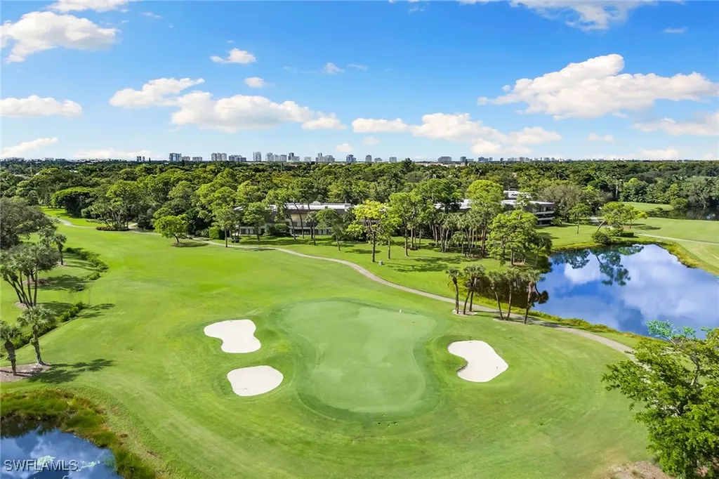 105 Clubhouse Lane Naples FL 34105