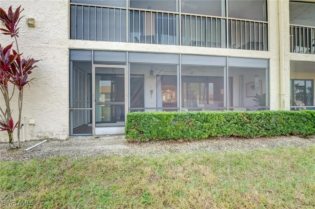 4610 Chantelle Drive Naples FL 34112