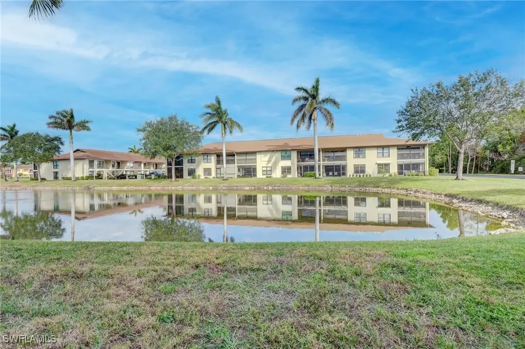 4610 Chantelle Drive Naples FL 34112