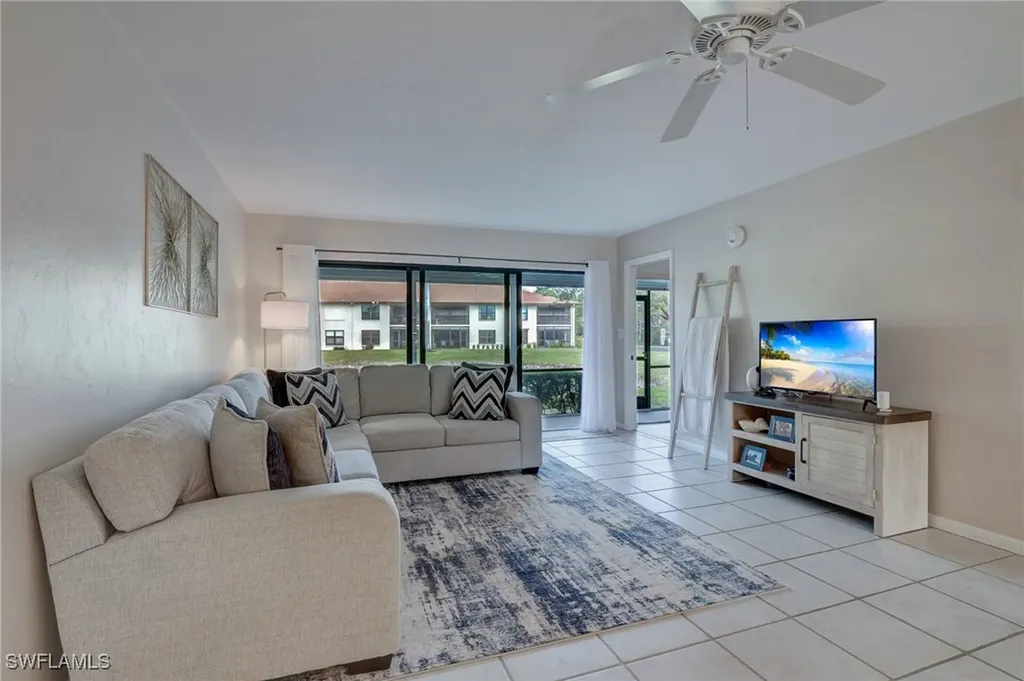 4610 Chantelle Drive Naples FL 34112