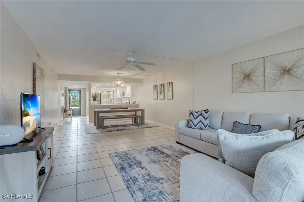 4610 Chantelle Drive Naples FL 34112