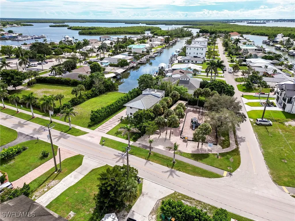 145 Capri Boulevard Naples FL 34113