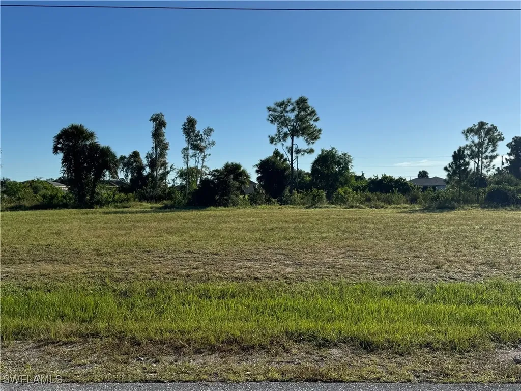 3745 NE 14th Place Cape Coral FL 33909