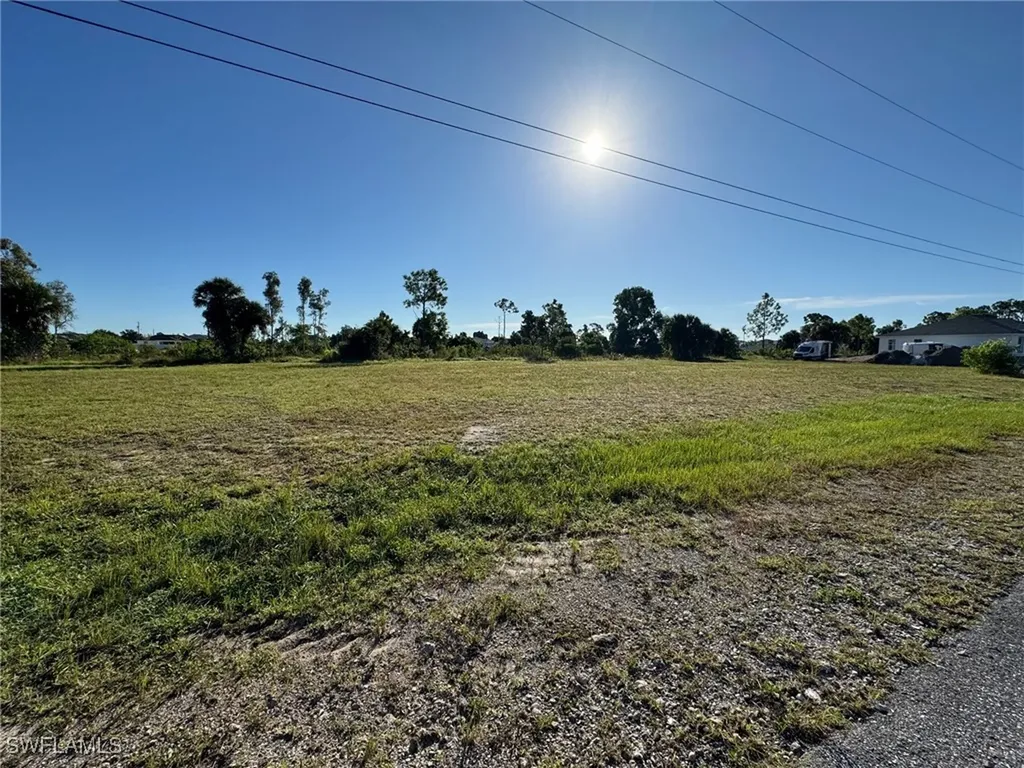 3745 NE 14th Place Cape Coral FL 33909