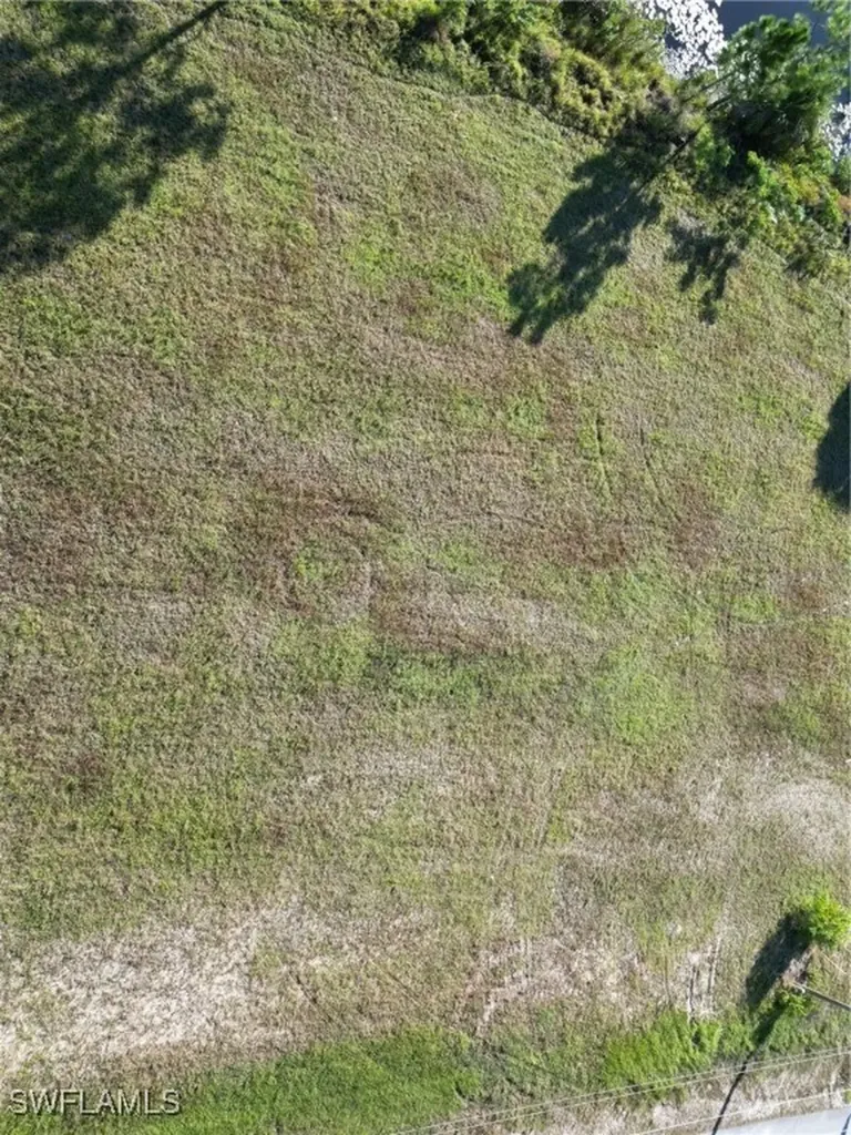 3745 NE 14th Place Cape Coral FL 33909