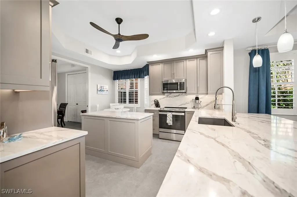 6433 Legacy Circle Naples FL 34113