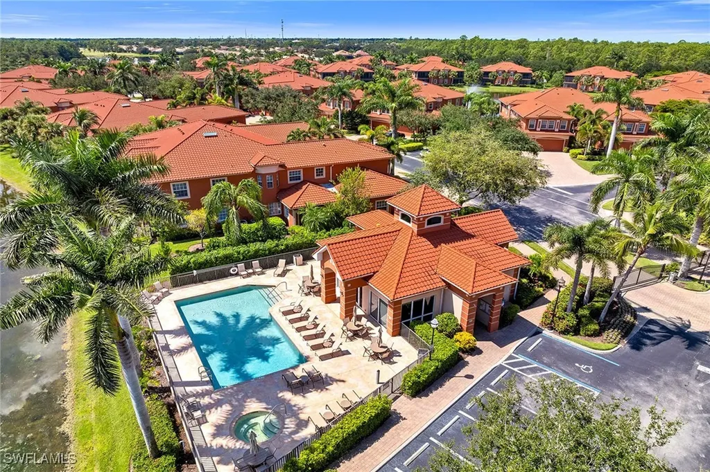 6433 Legacy Circle Naples FL 34113