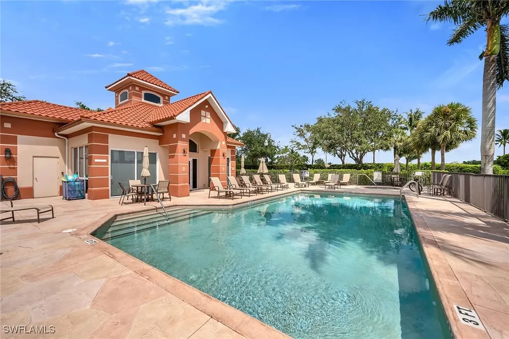 6433 Legacy Circle Naples FL 34113