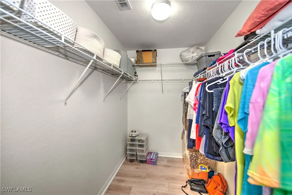 343 Dover Place Naples FL 34104