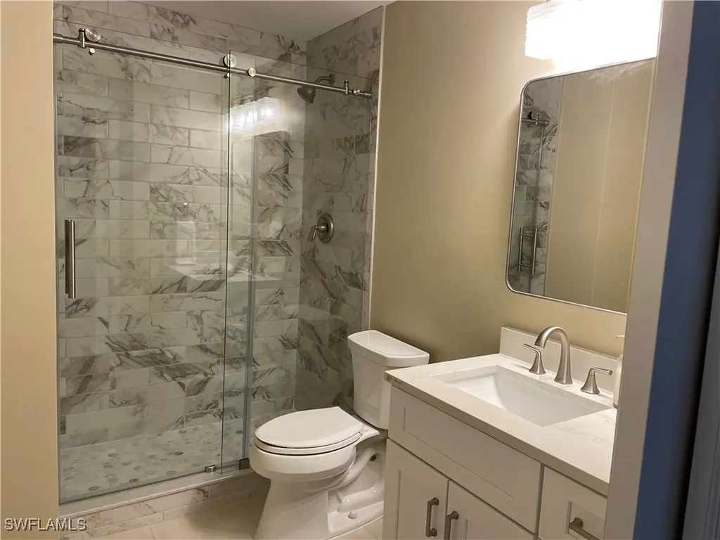 343 Dover Place Naples FL 34104