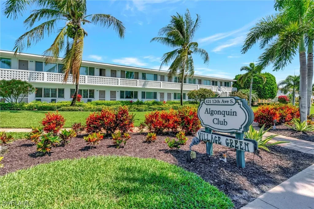 421 12th Avenue S Naples FL 34102