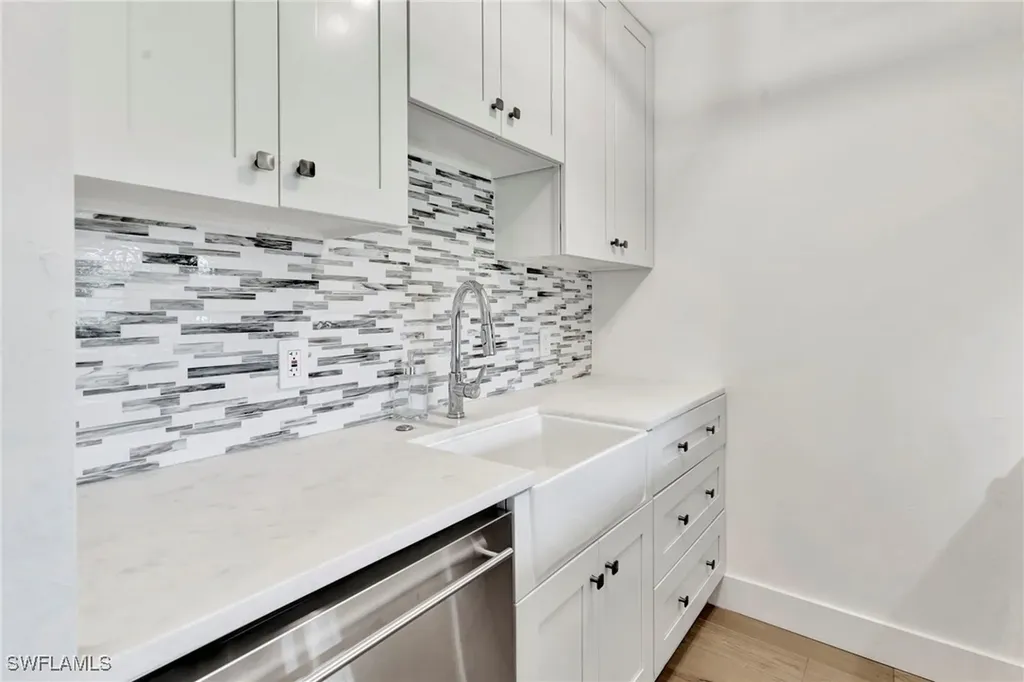 421 12th Avenue S Naples FL 34102