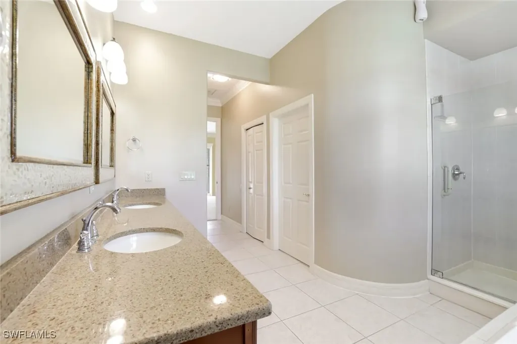 2032 Castle Garden Lane Naples FL 34110