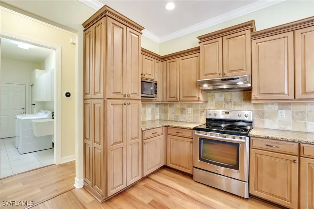 2032 Castle Garden Lane Naples FL 34110