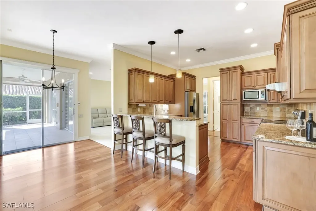 2032 Castle Garden Lane Naples FL 34110