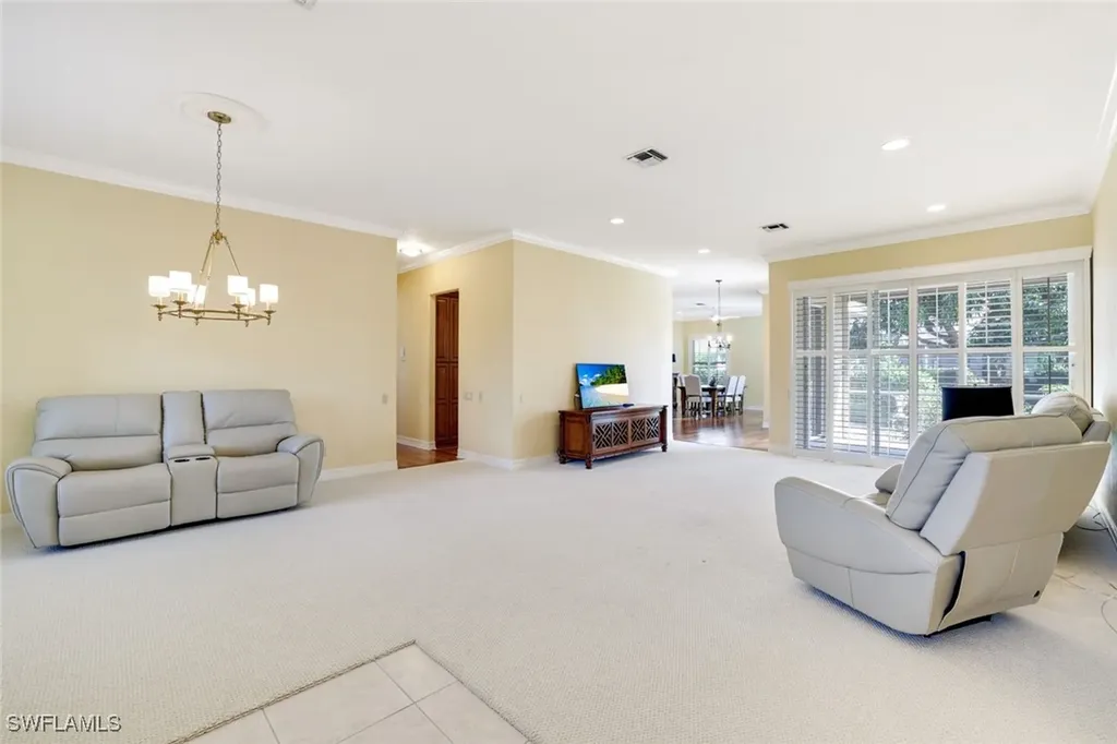 2032 Castle Garden Lane Naples FL 34110