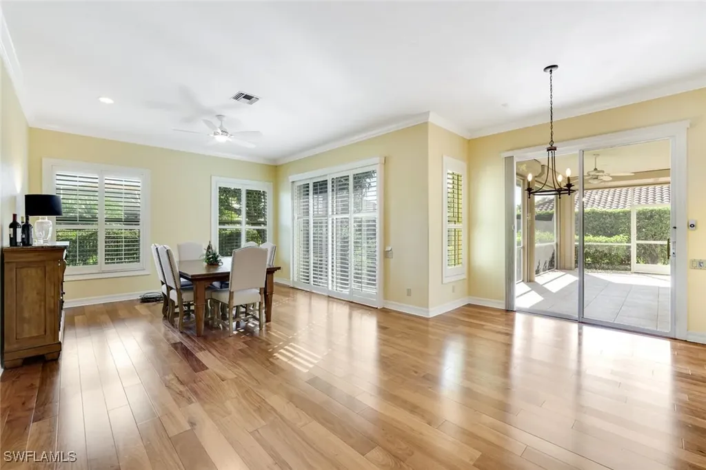 2032 Castle Garden Lane Naples FL 34110