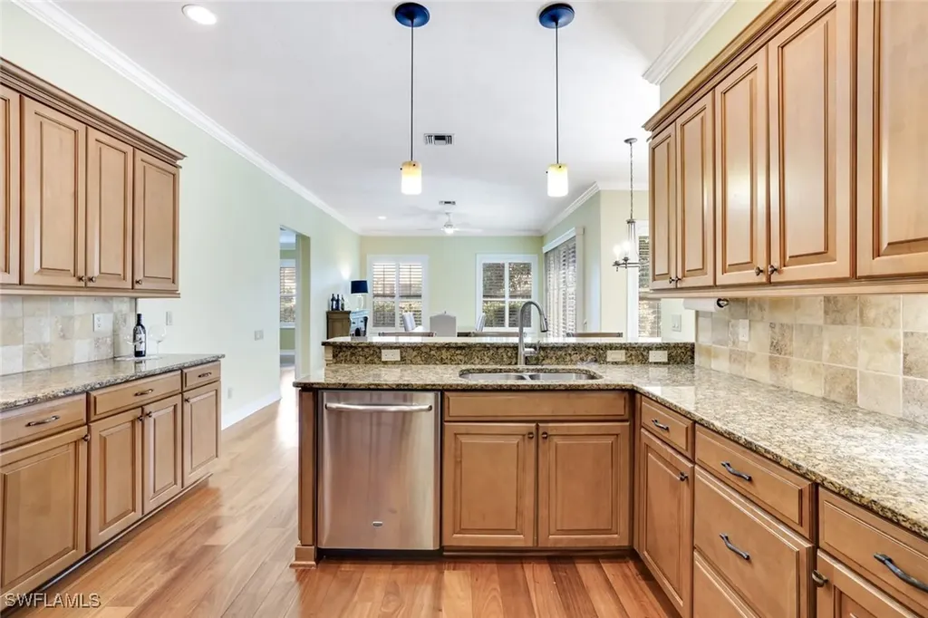 2032 Castle Garden Lane Naples FL 34110