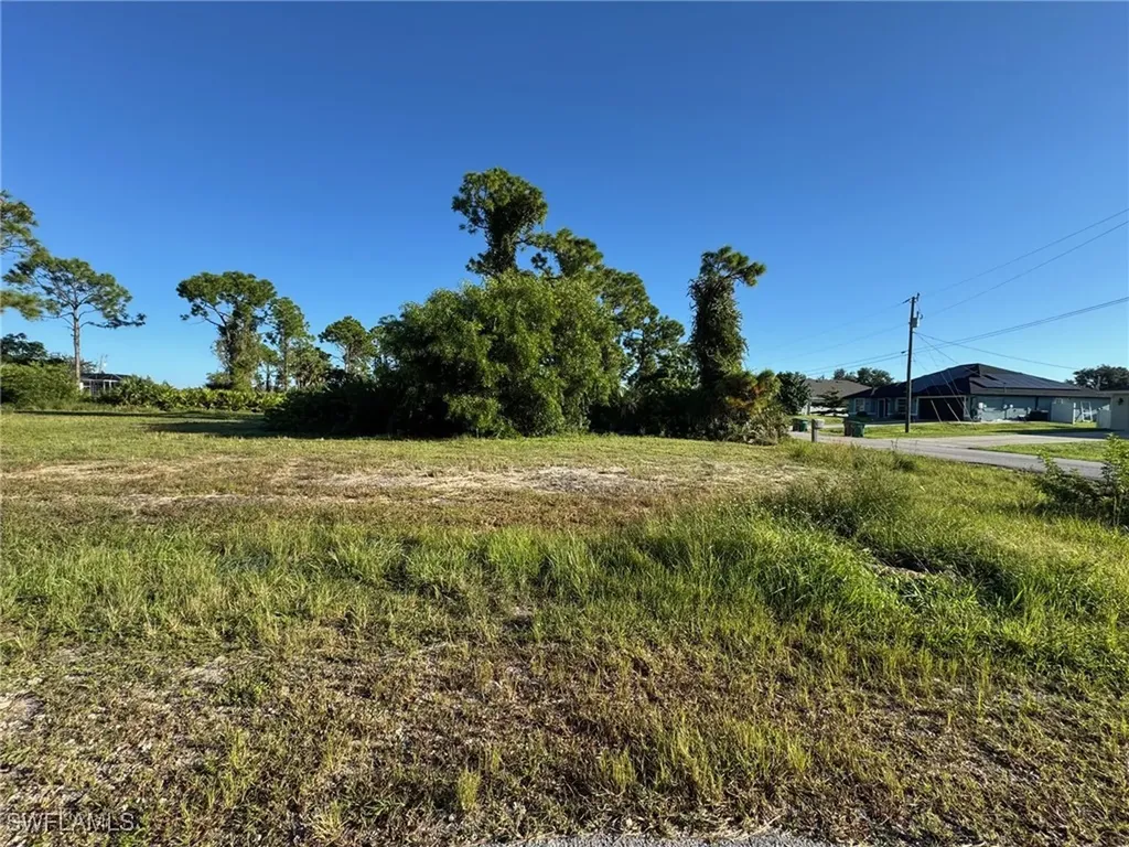 1429 NE 37th Street Cape Coral FL 33909