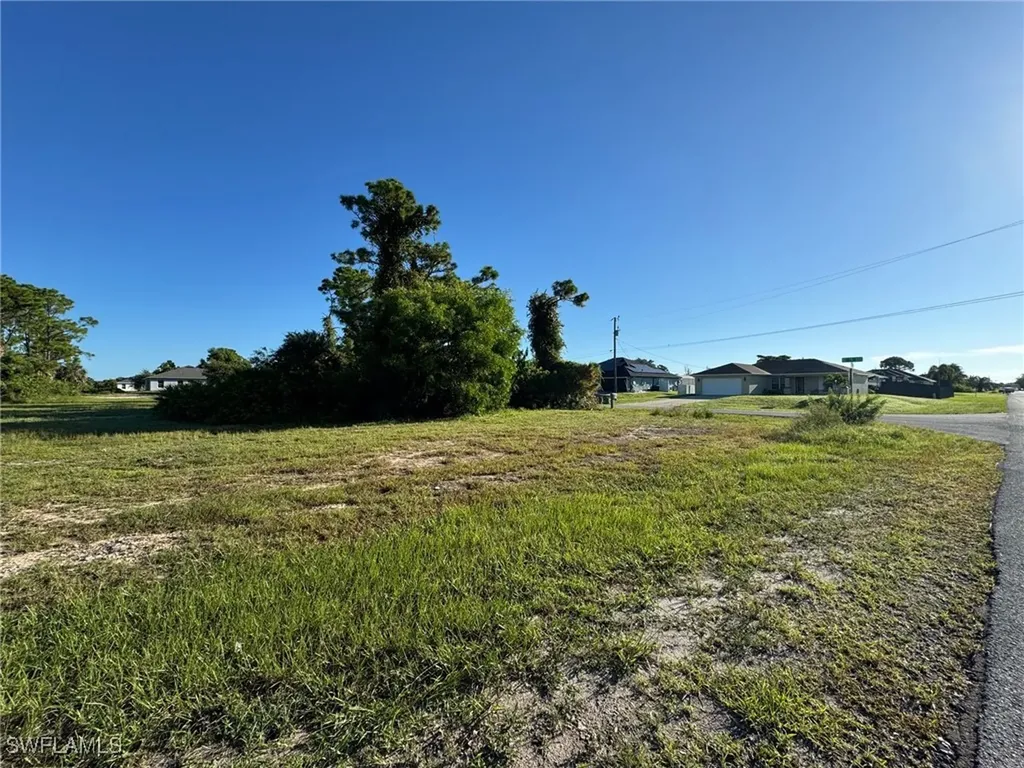 1429 NE 37th Street Cape Coral FL 33909