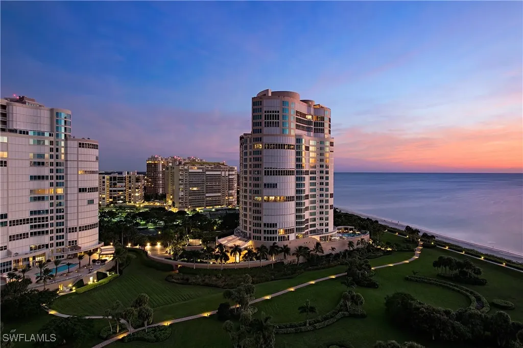Naples FL, 4101 Gulf Shore Boulevard N, Unit PH-3