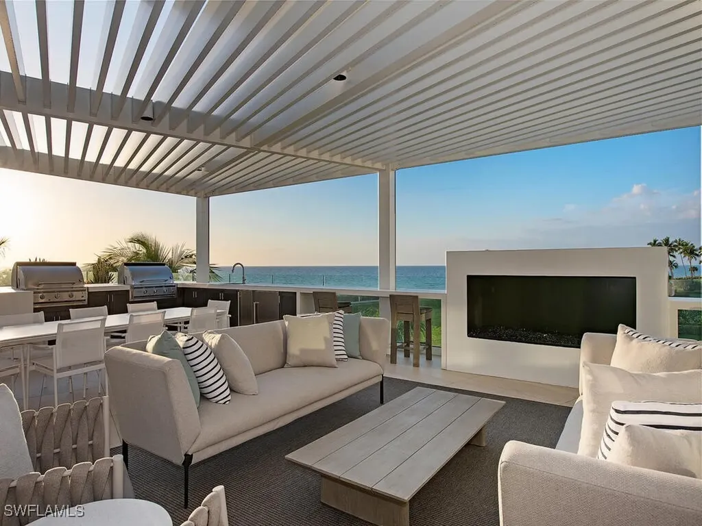 4101 Gulf Shore Boulevard N Naples FL 34103