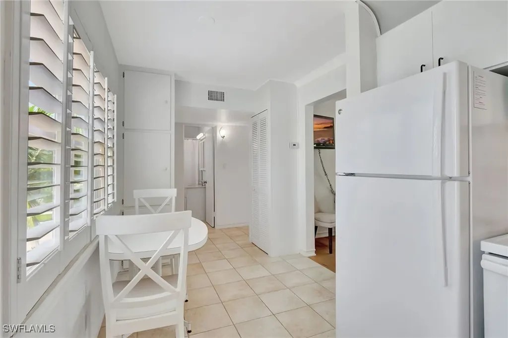 285 8th Avenue S Naples FL 34102