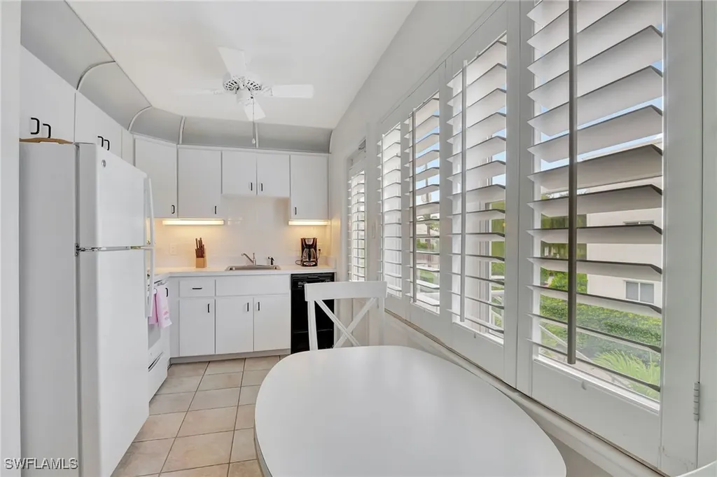 285 8th Avenue S Naples FL 34102