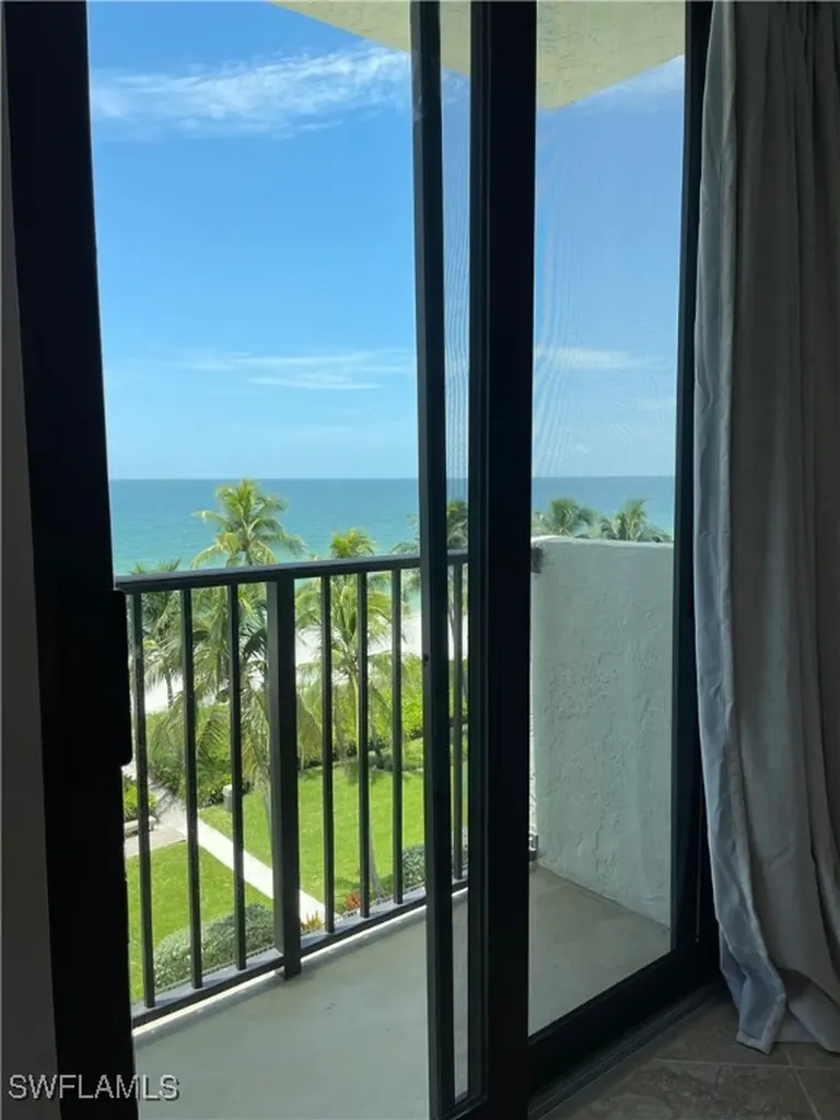 10525 Gulf Shore Drive Naples FL 34108