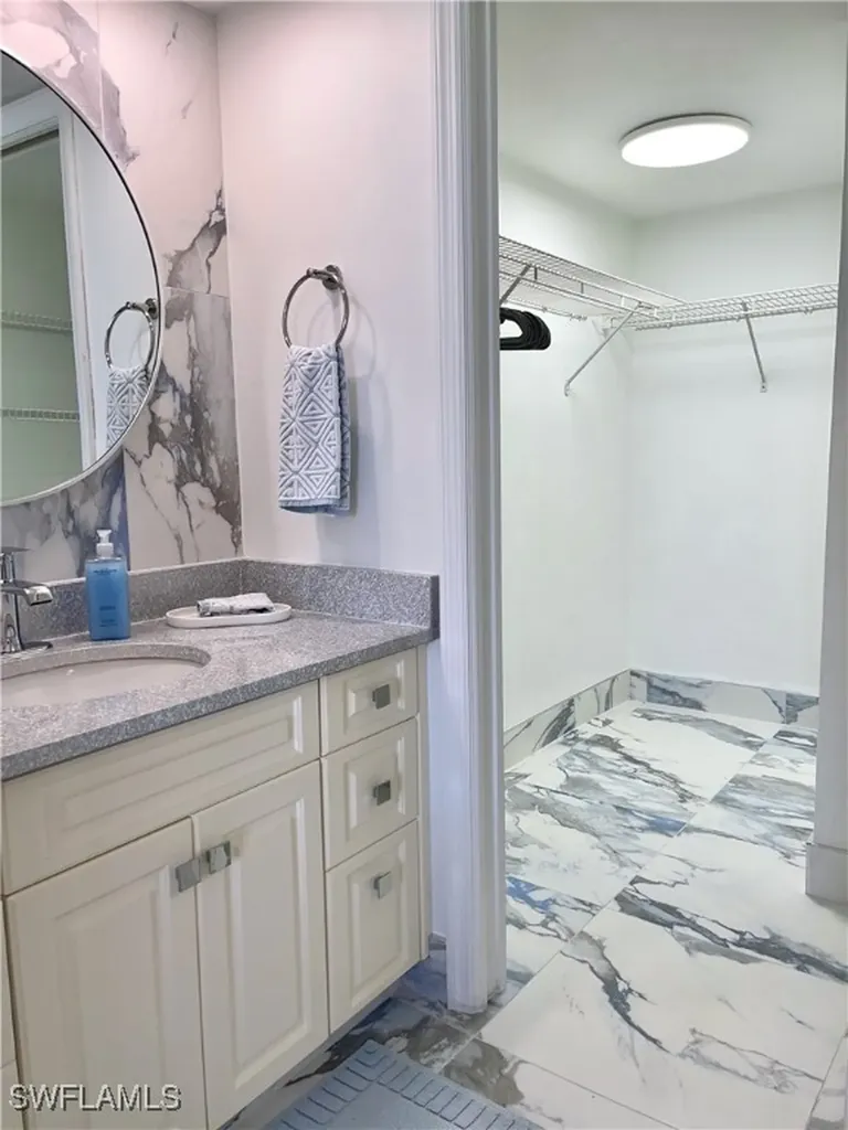 10525 Gulf Shore Drive Naples FL 34108