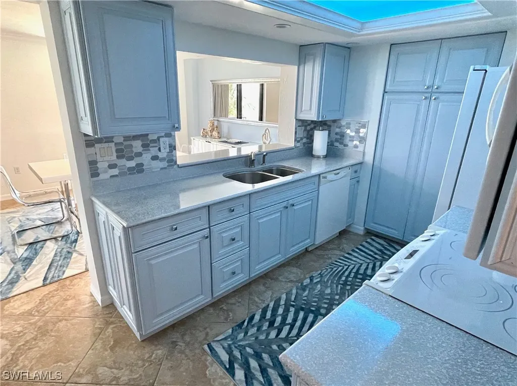 10525 Gulf Shore Drive Naples FL 34108