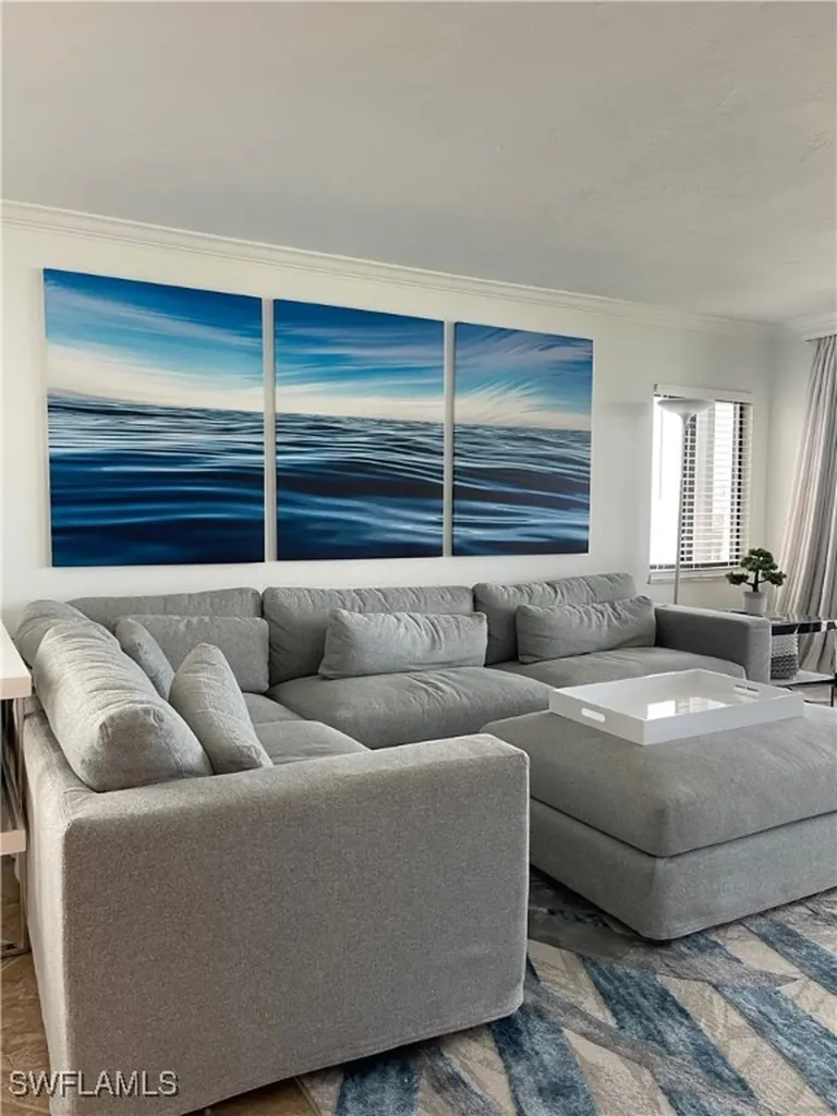 10525 Gulf Shore Drive Naples FL 34108