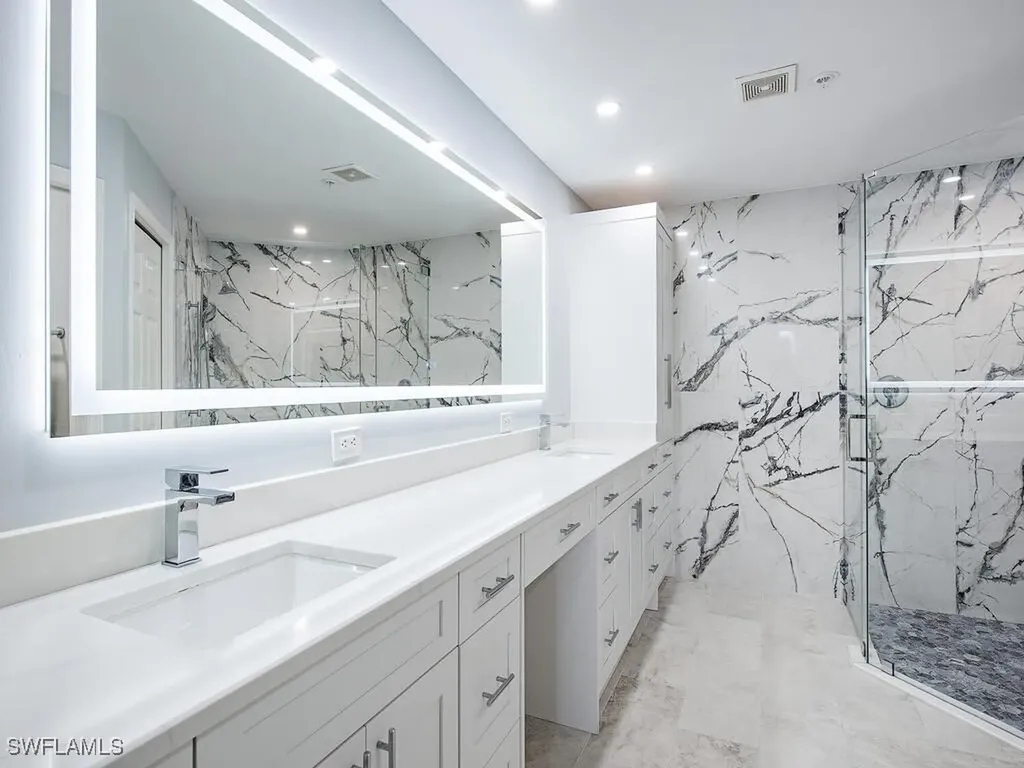 975 Eastham Way Naples FL 34104