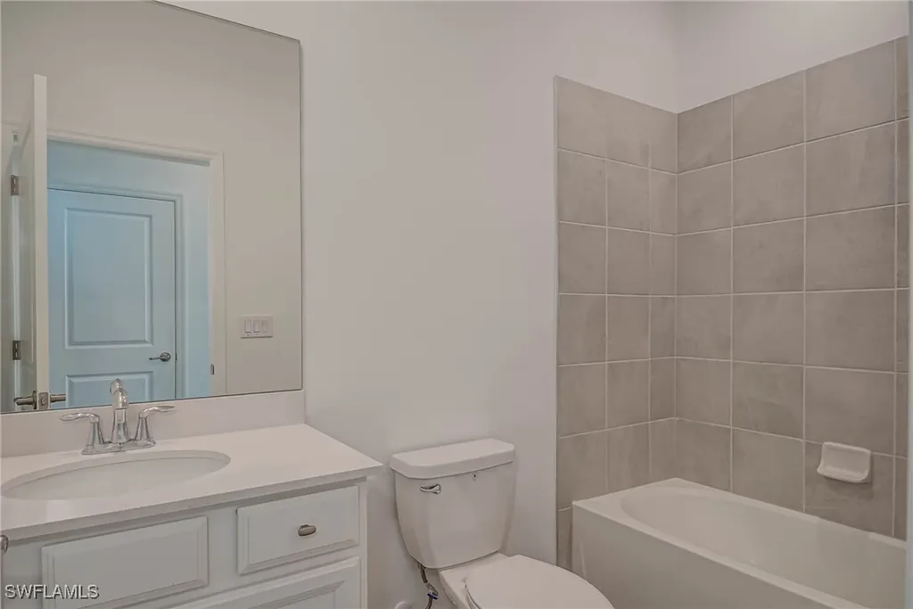 2667 Scarlet Way Naples FL 34120