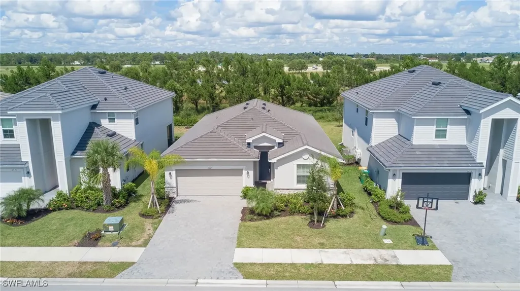 2667 Scarlet Way Naples FL 34120