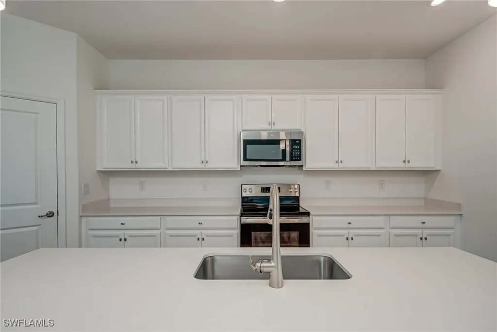2667 Scarlet Way Naples FL 34120