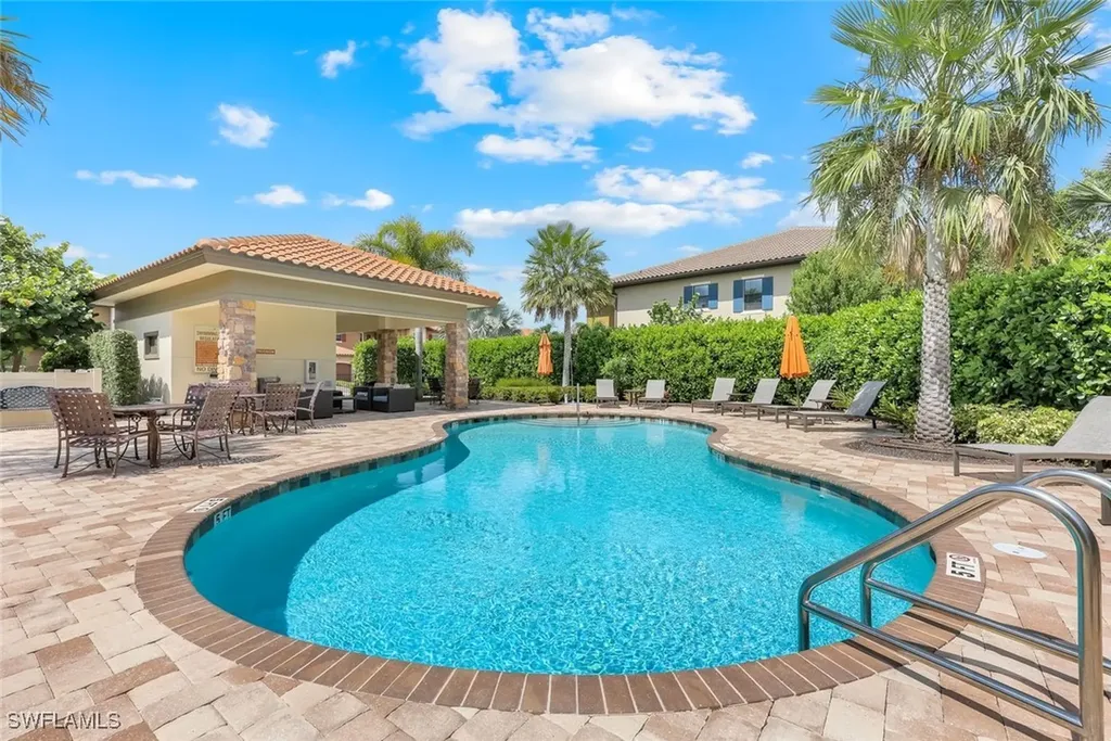 9393 Pocida Court Naples FL 34119