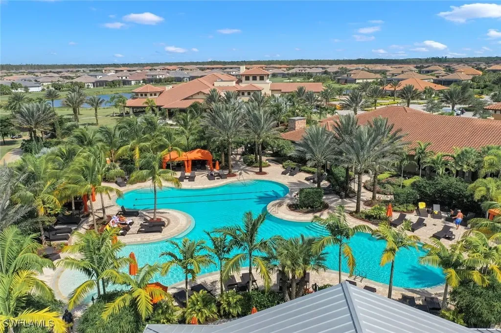 9393 Pocida Court Naples FL 34119