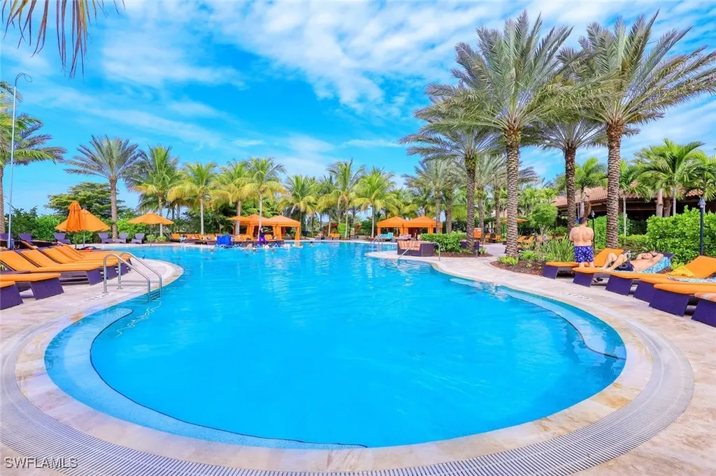 9393 Pocida Court Naples FL 34119