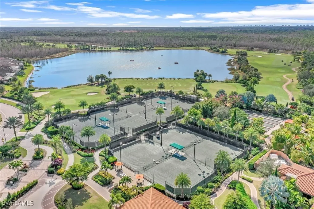9393 Pocida Court Naples FL 34119