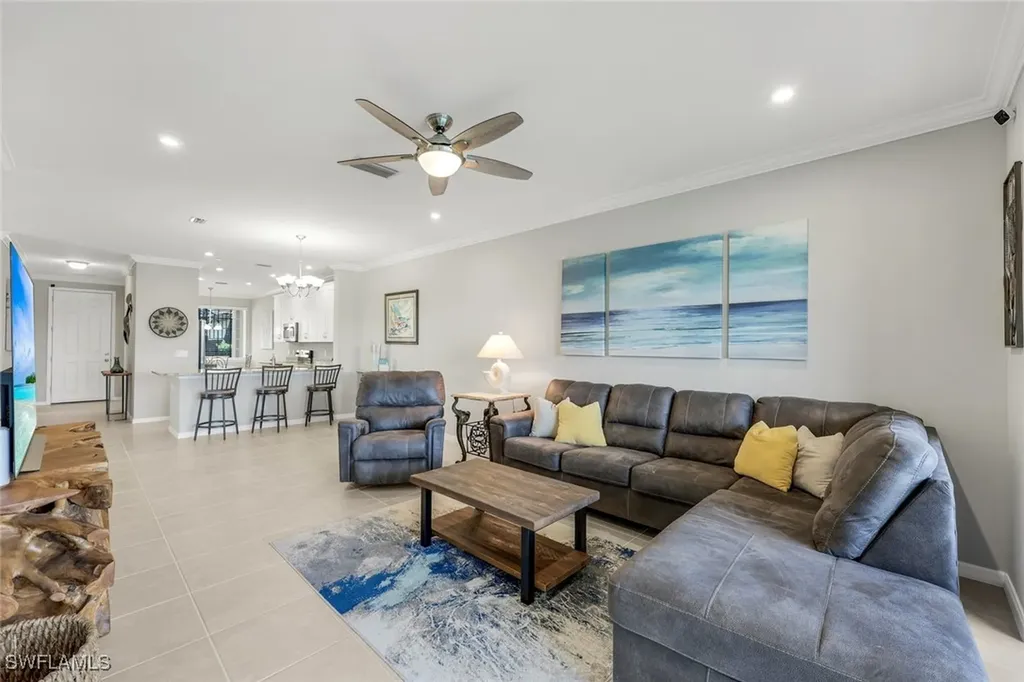 9393 Pocida Court Naples FL 34119