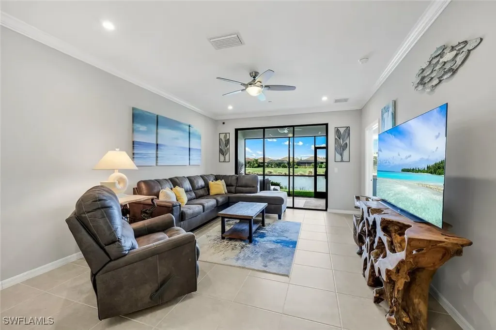 9393 Pocida Court Naples FL 34119