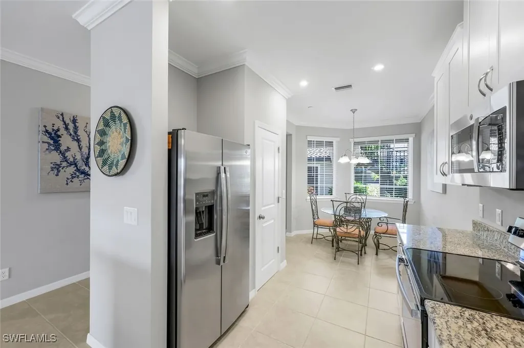9393 Pocida Court Naples FL 34119