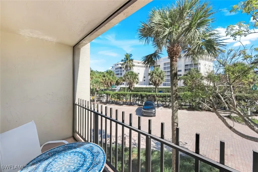 3399 Gulf Shore Boulevard N Naples FL 34103