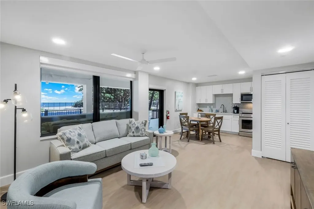 3399 Gulf Shore Boulevard N Naples FL 34103